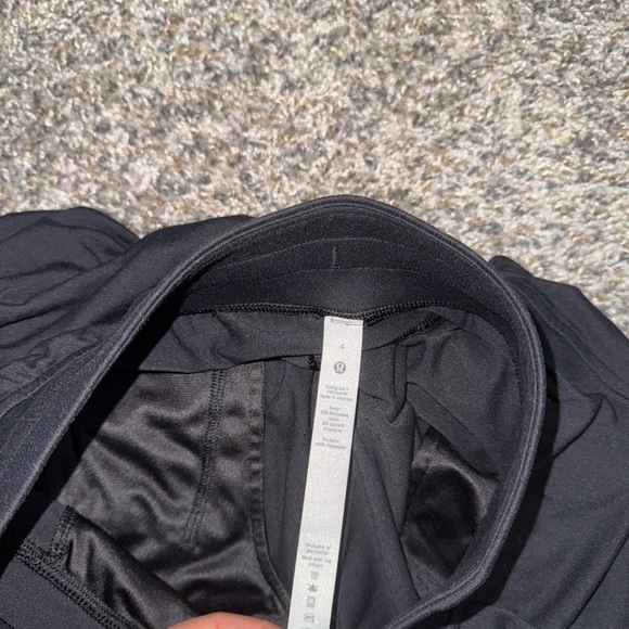 - Lululemon Ready to Rulu Classic-Fit High-Rise Jogger
Size 4 - Picture 11 of 11